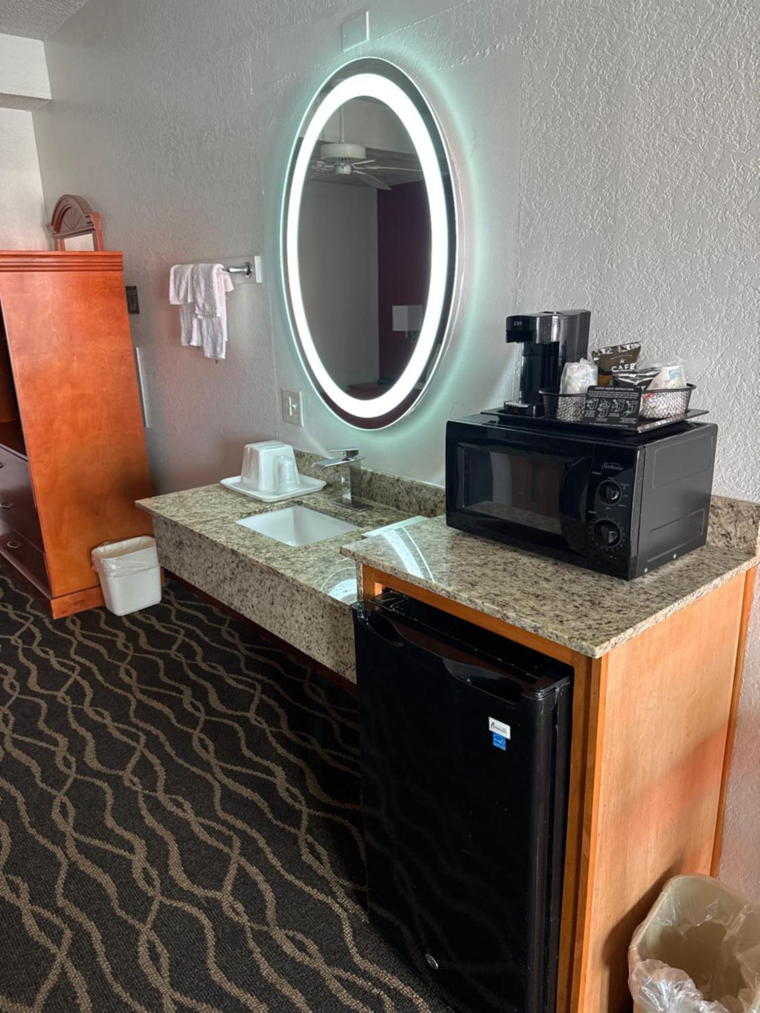 Econolodge Inn & Suites Albany Ngoại thất bức ảnh