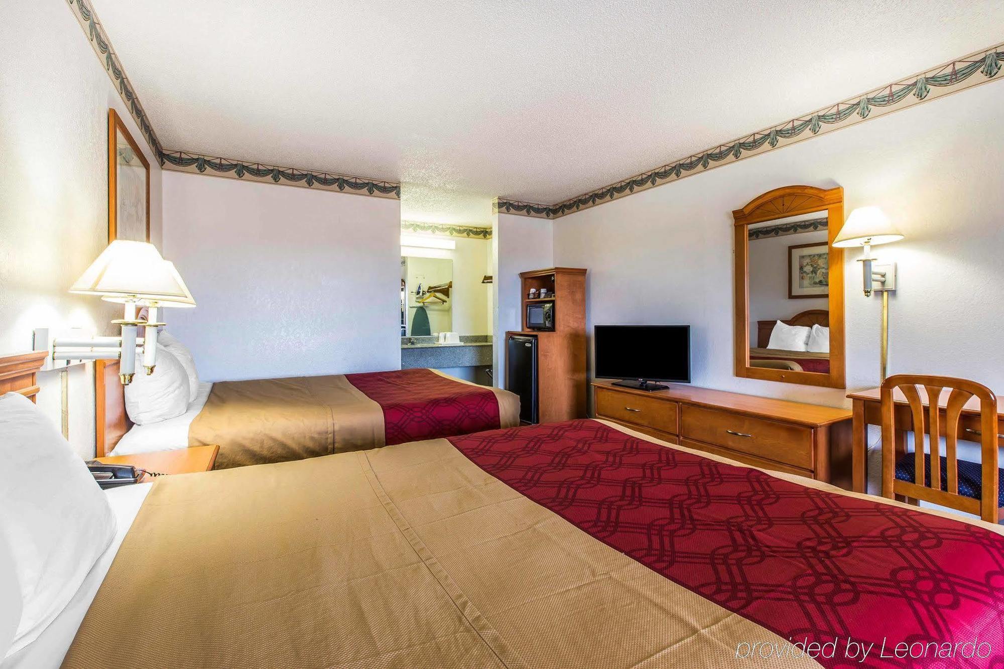 Econolodge Inn & Suites Albany Ngoại thất bức ảnh